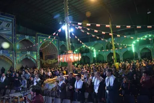حسینیه اعظم مهرجرد میزبان بزرگترین یادواره شهدای این محله