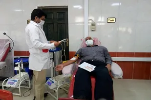 اهدا خون پیشکسوتان راهدان