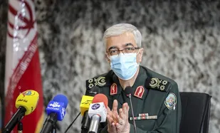 جامعه ای که روح ایثار و شهادت نداشته باشد، رو به زوال است