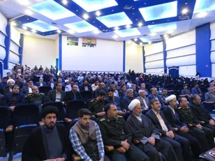 با حضور فرمانده قرارگاه محرومیت زدایی ارتش جمهوری اسلامی ایران،  همایش جهادگران بسیج برگزار شد