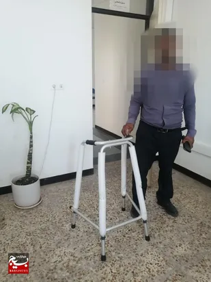 ​اهدای تجهیزات توانبخشی به معلولان نیازمند ماهشهر به همت بسیجیان و بنیاد برکت