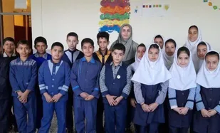 معلم ، بذر های دانشی را می&zwnj;کارد که تا ابد رشد می&zwnj;کند/معلمانی که در مسیر بسیج فعالیت دارند ، باید این روحیه و نگرش را به دانش&zwnj;آموزان منتقل کنند