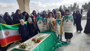 همایش پیاده روی خواهران بسیجی در تفرجگاه غربالبیز مهریز