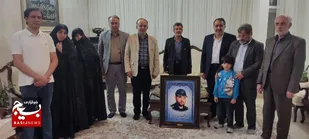اعضاء ستاد کنگره ملی شهداء قم با خانواده شهید &laquo;محمدرضا زنجانی&raquo; دیدار کردند