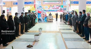 تجدید میثاق مسئولان شهرستان دشتستان با شهدا در اولین روز ایام دهه فجر