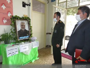 توزیع لوازم التحریر برای دانش آموزان نیازمند در عجب شیر