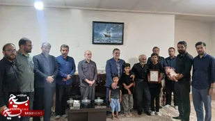 دیدار معاون روابط عمومی سپاه پاسداران انقلاب اسلامی، با خانواده شهید رمضانعلی چوبداری