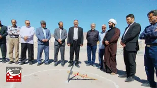 کلنگ&zwnj;زنی زمین چمن مصنوعی در روستای قلعه&zwnj;نو شهرستان کلات
