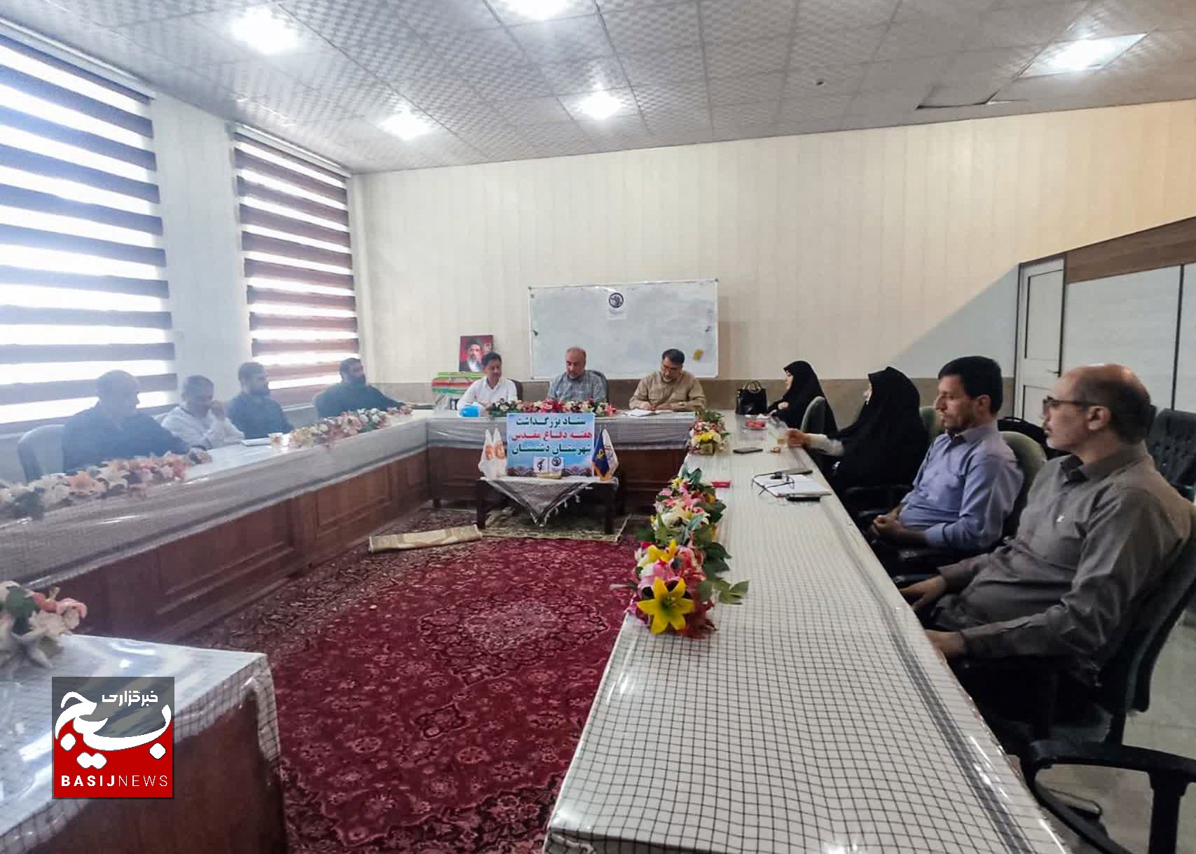 آمادگی دشتستان در آستانه هفته دفاع مقدس؛ برنامهها با شعار لبیک یا خامنهای برگزار میشود آمادگی دشتستان در آستانه هفته دفاع مقدس؛ برنامهها با شعار لبیک یا خامنهای برگزار میشود