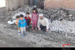 کمک&zwnj;رسانی گروه جهادی بسیج طلاب ملایر به زلزله&zwnj;زدگان سرپل ذهاب