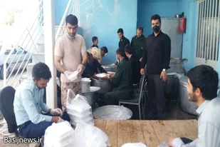 پخت و توزیع ۱۰۰۰پرس غذای گرم در حاشیه شهر کبودراهنگ