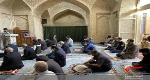 دعای ندبه و نماز عیدفطر در مسجدجامع شهرکرد
