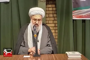 امروز به برکت خون شهدا انقلاب اسلامی سربلند و بالنده&zwnj;تر شده است