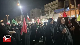 حضور پرشور بانوان بسیجی منطقه پردیس اهواز در تجمعات شبانه حمایت از آرمان&zwnj;های انقلاب اسلامی