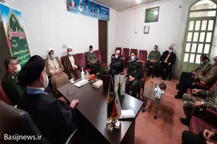 دیدار کارکنان سپاه ناحیه اسدآباد با امام جمعه این شهرستان