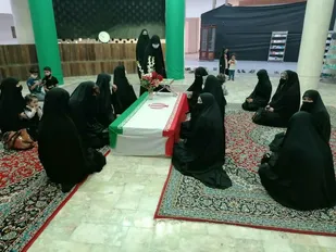 تجدید میثاق بسیجیان پایگاه نرجس خاتون (س) ناحیه مقاومت بسیج روح الله با شهدا