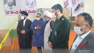بازدید مسئول دفتر نمایندگی ولی فقیه در سپاه کربلا از کارگاه تولید ماسک در قائم شهر