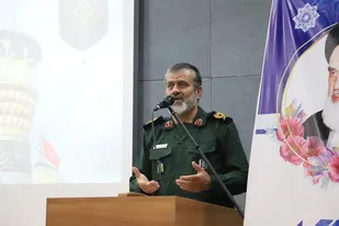 شهید رجایی درخشش و نماد خدمتگزاری یک مدیر اسلامی است