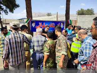 برپایی ایستگاه صلواتی در  نمازجمعه خمینی شهر+تصاویر