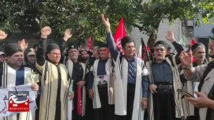حضور حماسی عشایر بختیاری خوزستان در تشییع پیکر رهبر شهید