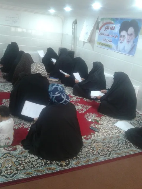 پایگاه مقاومت نجمه مسابقه کتابخوانی برگزار کرد