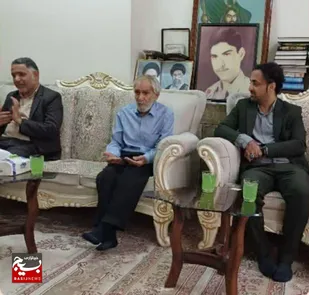 دیدار مسئول بسیج اصناف خوزستان با خانواده شهید "فیض حداد" در شوش&nbsp;
