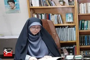 &nbsp;اهداء ۸۰۰ جلد کتاب به اداره کل کتابخانه&zwnj;های عمومی استان همدان