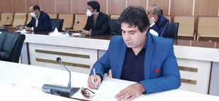خبرنگاران محجوبانه نیست&zwnj;هایشان را سکوت می&zwnj;کنند