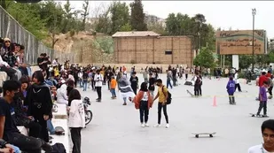 لزوم ضابطه مند کردن حضور نوجوانان در فضای مجازی/ مراکز فرهنگی چقدر برای نسل نو برنامه تفریحی آموزشی دارند
