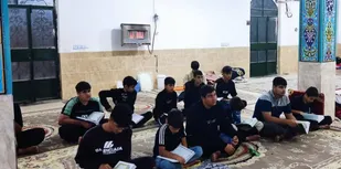 برگزاری مراسم معنوی اعتکاف باحضور بسیجیان در آغاجاری