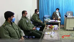 دیدار فرماندهی و جمعی ازپرسنل سپاه ناحیه دامغان با امام جمعه شهرستان+ تصاویر