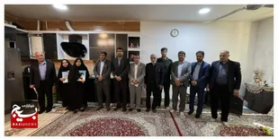 دیدار مدیرکل آموزش و پرورش خوزستان با خانواده شهید والامقام حاجتمراد بیگدلی