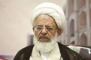 مسجد برای یک روحانی باید اداره کل باشد