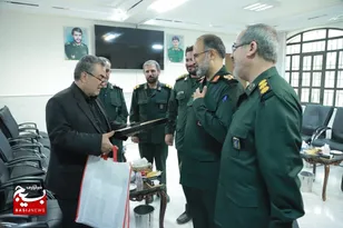 فعال‌ترین امنای مساجد استان قم تجلیل شد