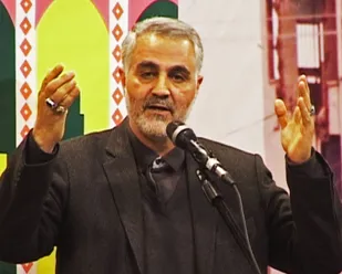 سردار قاسم سلیمانی در جمع منتخبین مجلس دهم سخنرانی می&zwnj;کند