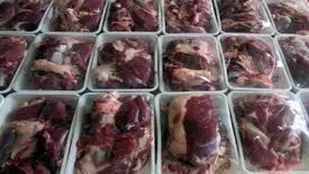 توزیع گوشت قربانی در اهر و غذای گرم در ایلخچی
