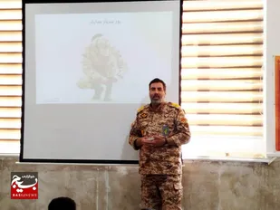 سربازی، مدرسه عشق و ایثار است