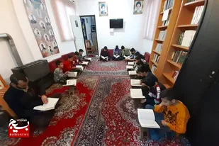 برگزاری محفل جزء خوانی قرآن کریم و افطاری ساده در پایگاه&zwnj;های حوزه شهید عبادی نیا همدان