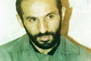 مجروحیت شیمیایی پدرم هم نتوانست لبخند را از او بگیرد/فرزندچنین شهیدی بودن برایم سنگین است