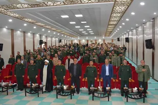 برگزاری جشن میلاد امام حسین (ع) و تجلیل از پاسداران نمونه در سپاه فتح + ( تصاویر)