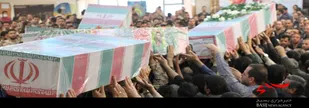 وداع خانواده شهدای تازه تفحص شده اصفهان با فرزندانشان