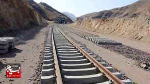 رئیس برنامه&zwnj;وبودجه برای تأمین اعتبار راه&zwnj;آهن تعهد داد