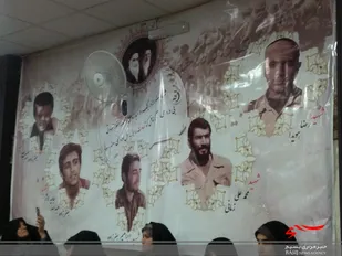 بسیجیان حوزه ۱۱ ناحیه امام صادق (ع)  از خانواده شهیدان جعفرزاده دیدار کردند