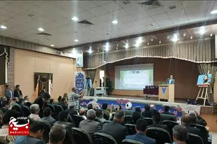 خبرنگاران در تمام حوادث و فراز و نشیب ها در خط مقدم هستند