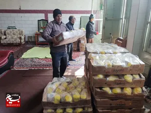 دومین مرحله توزیع مرغ به نیازمندان اشکفتک
