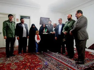 دیدار فرماندار و فرمانده سپاه گرگان با خانواده سرداران شهید