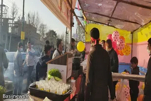 برپایی ایستگاه صلواتی به همت گروه جهادی بقیه الله (عج) نهاوند
