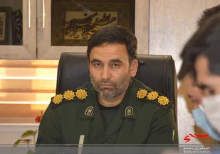 بصیرت افزایی و روشنگری به آحاد مردم از وظایف مهم بسیج می باشد.