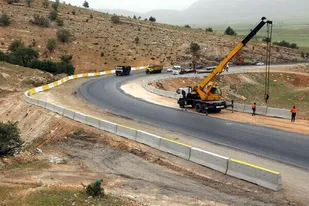مسیر جایگزین &laquo;سنگر نادر&raquo; دهلران پیش از اربعین به بهره&zwnj;برداری می&zwnj;رسد