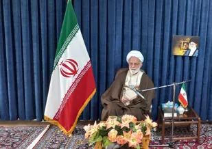 همه بايد سرباز واقعی ولايت باشيم